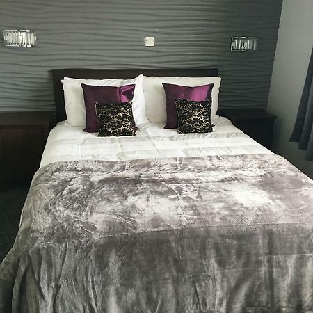 Highgate Inn Hotel Pembroke Luaran gambar